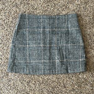 Classic Black and White Plaid Skirt